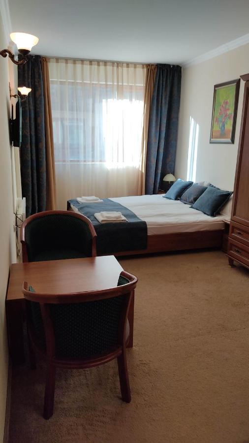 Annett Apartments At Emerald Hotel Бансько Екстер'єр фото