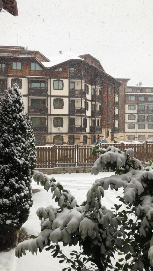 Annett Apartments At Emerald Hotel Бансько Екстер'єр фото