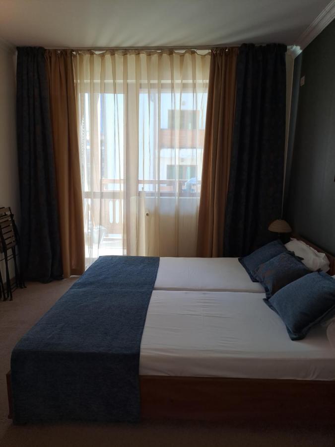 Annett Apartments At Emerald Hotel Бансько Екстер'єр фото